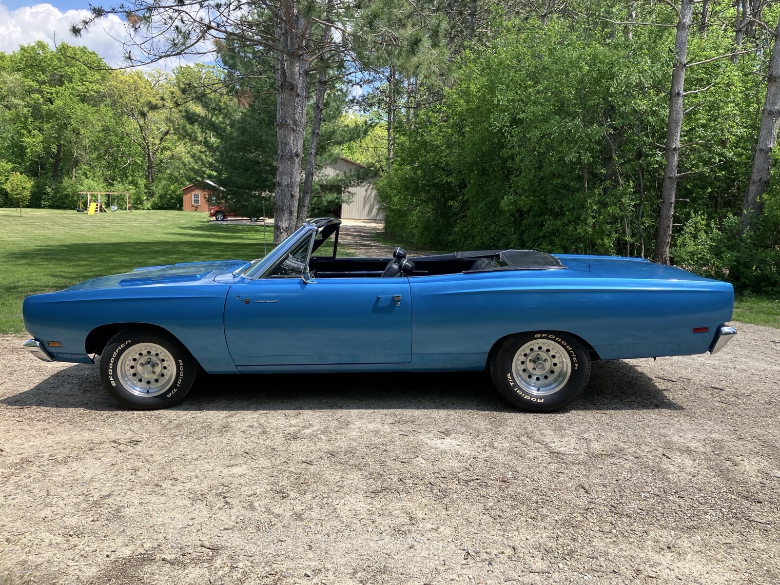 Plymouth-Road-Runner-1969-Convertible-4