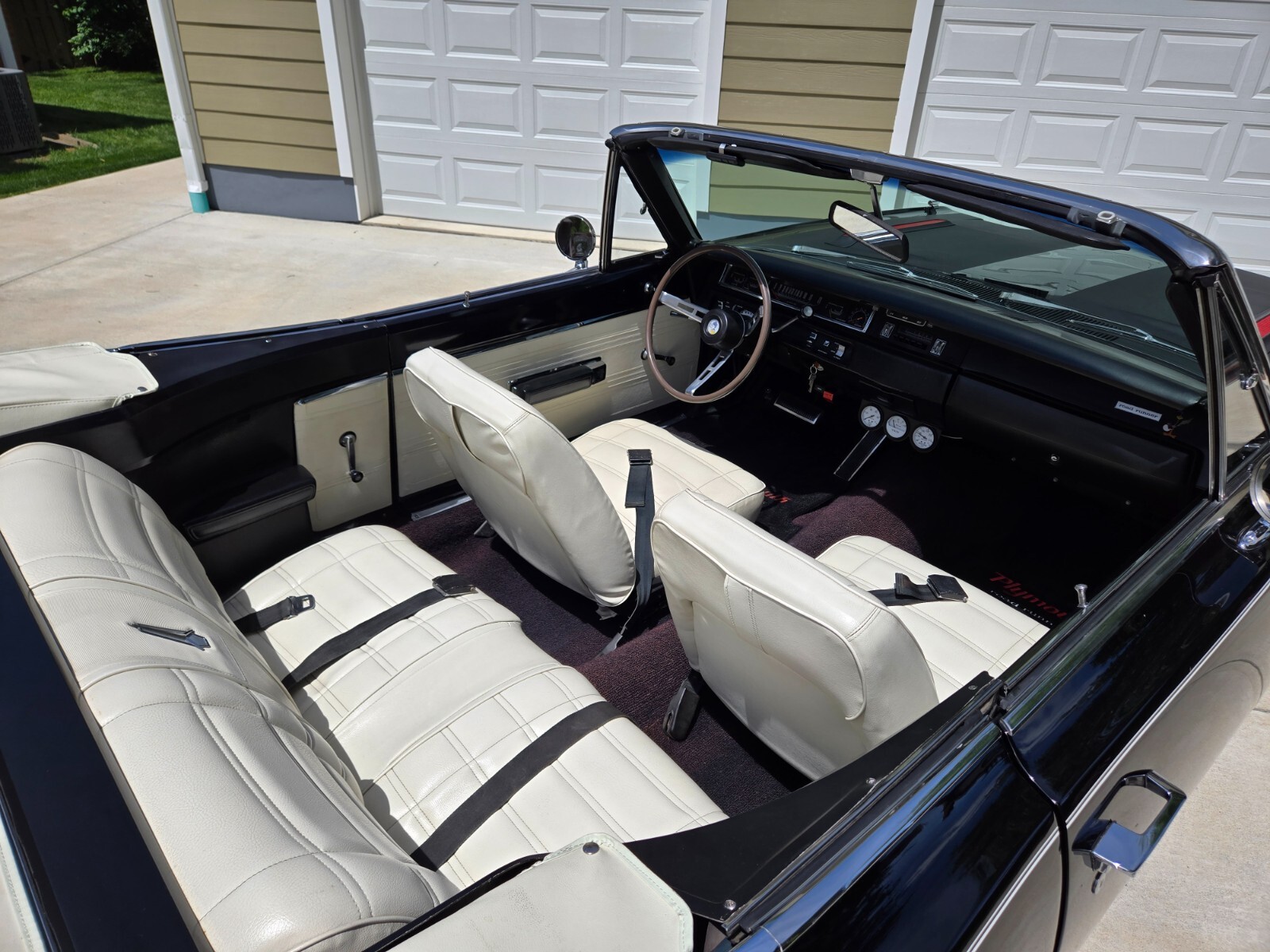 Plymouth-Road-Runner-1969-Convertible-8