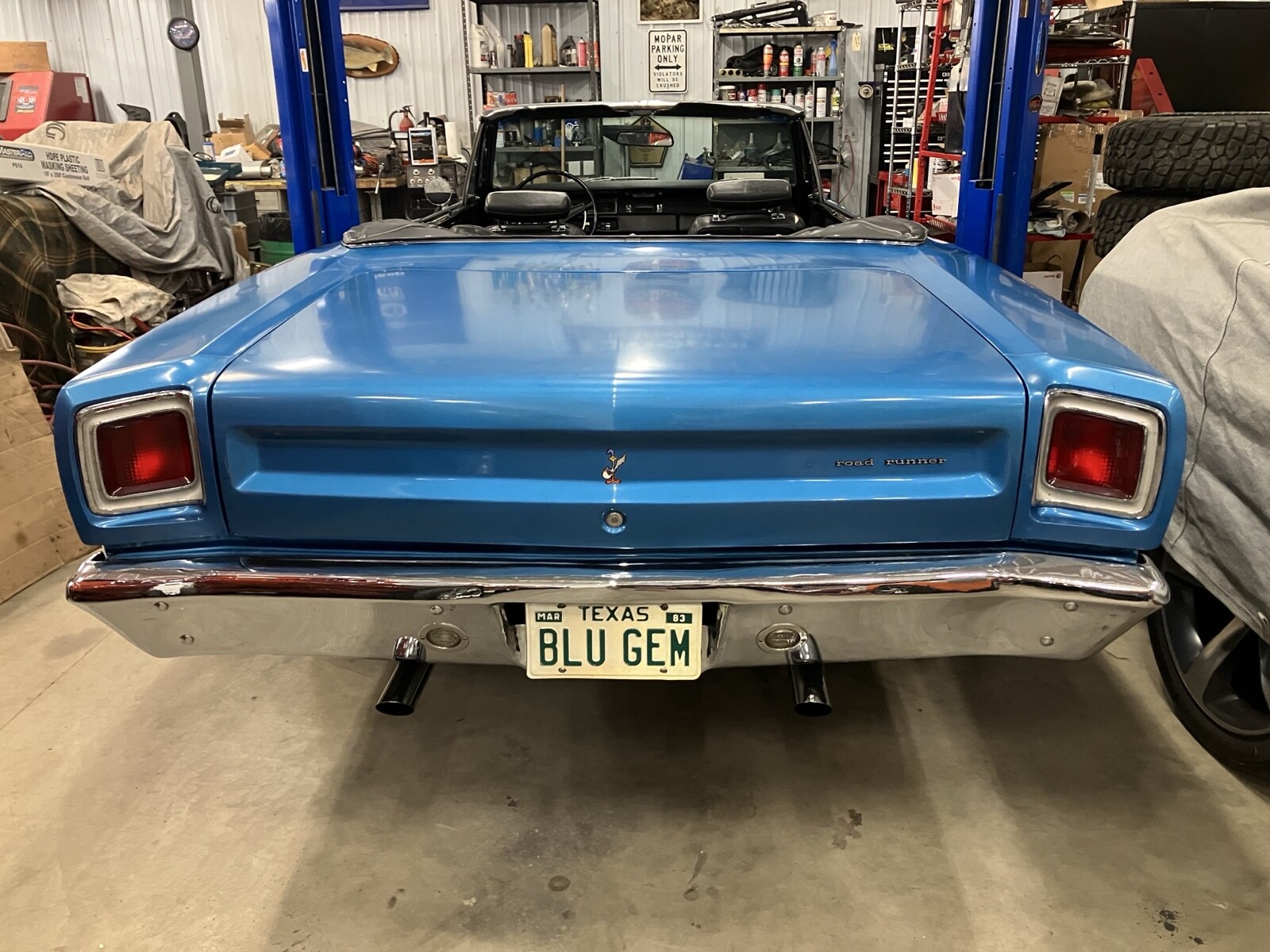 Plymouth-Road-Runner-1969-Convertible-8