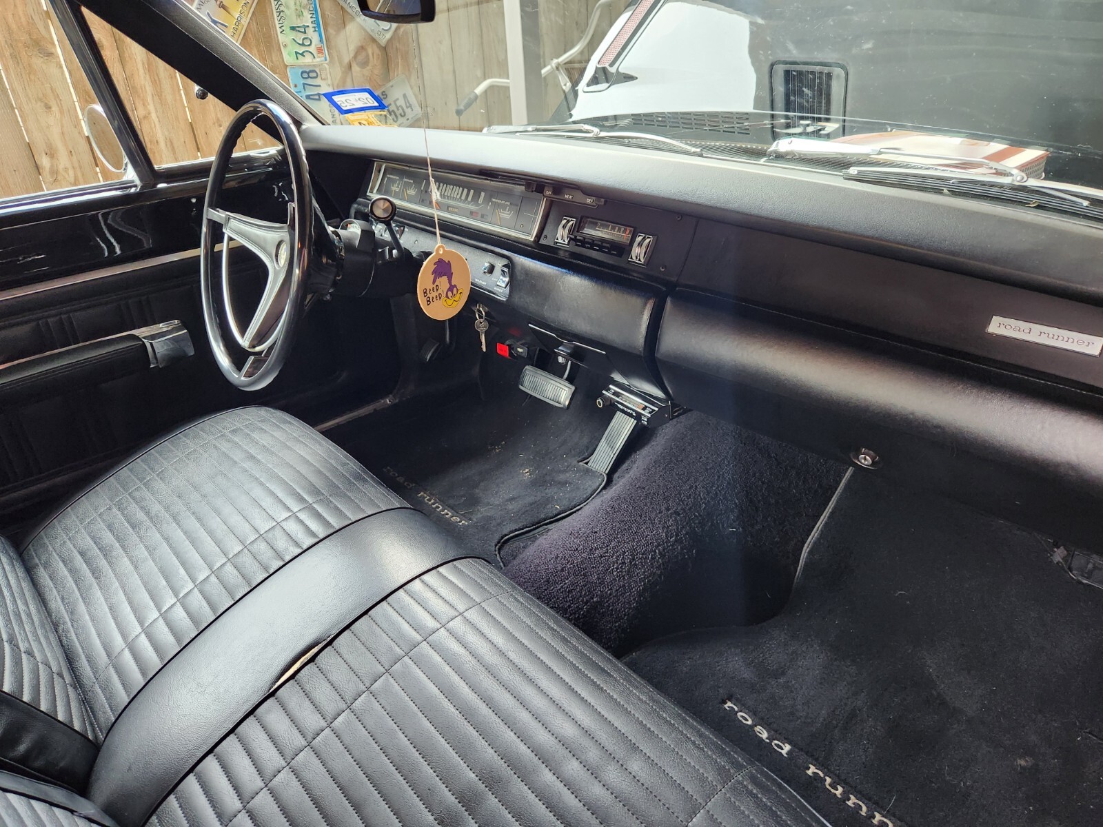 Plymouth-Road-Runner-1969-Coupe-15