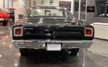Plymouth-Road-Runner-1969-Coupe-2