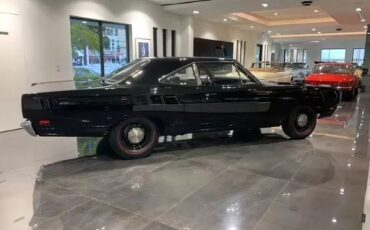 Plymouth-Road-Runner-1969-Coupe-4