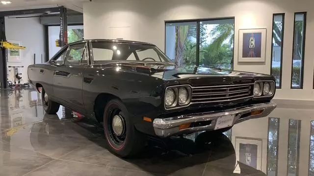 Plymouth-Road-Runner-1969-Coupe-5