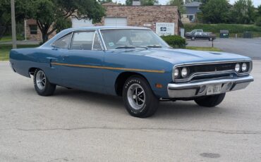 Plymouth-Road-Runner-1970-Coupe-10