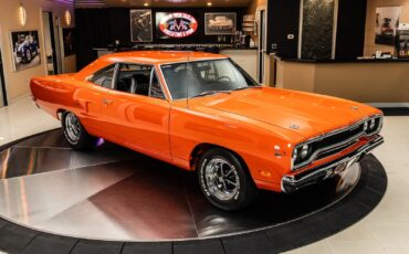 Plymouth-Road-Runner-1970-Coupe-10