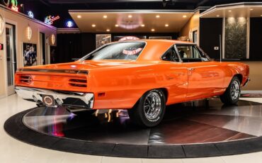 Plymouth-Road-Runner-1970-Coupe-12