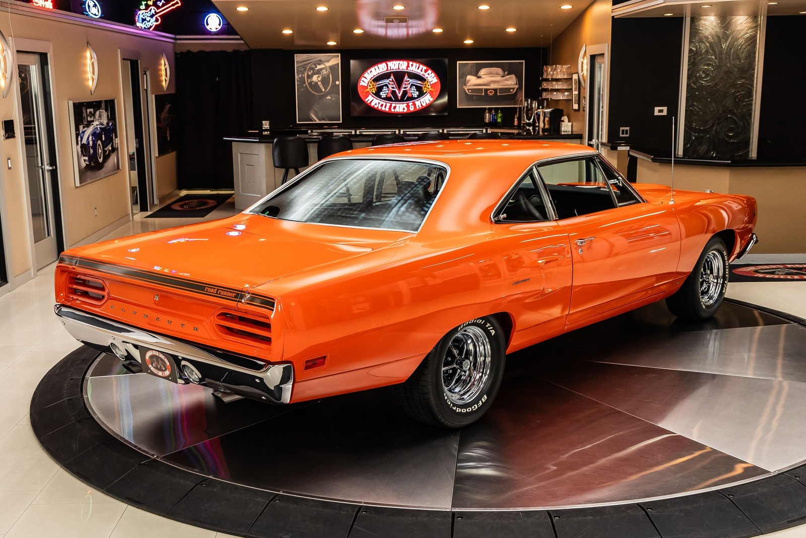 Plymouth-Road-Runner-1970-Coupe-13
