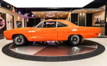 Plymouth-Road-Runner-1970-Coupe-18