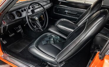 Plymouth-Road-Runner-1970-Coupe-2