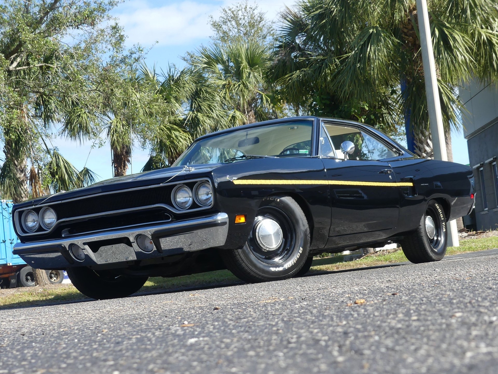 Plymouth-Road-Runner-1970-Other-10