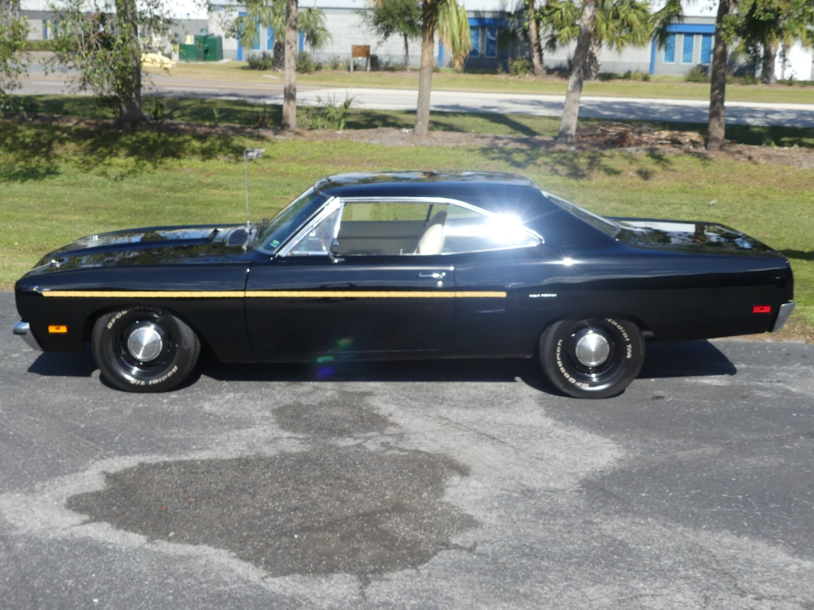Plymouth-Road-Runner-1970-Other-16
