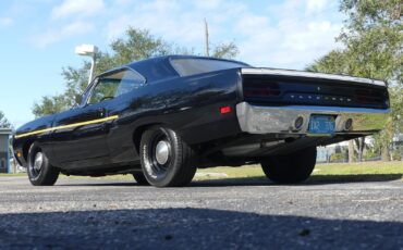 Plymouth-Road-Runner-1970-Other-18