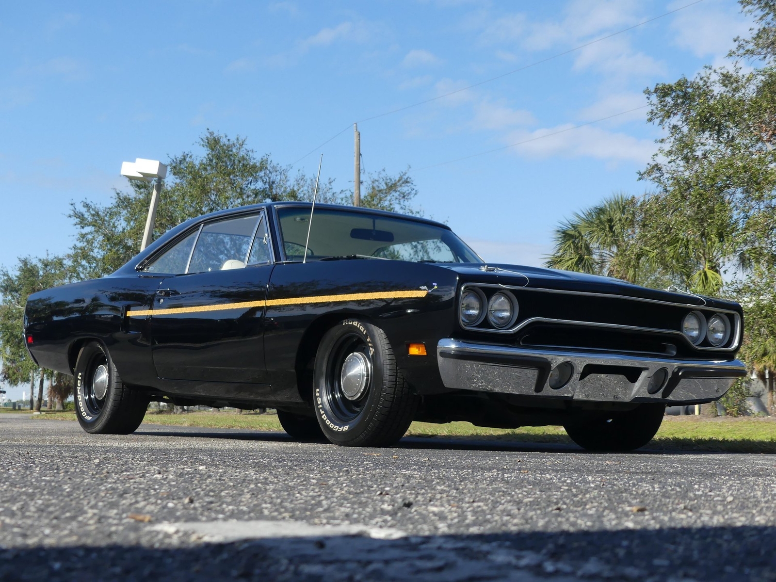 Plymouth-Road-Runner-1970-Other-2