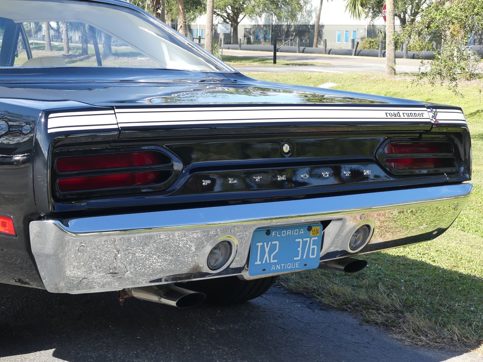 Plymouth-Road-Runner-1970-Other-23