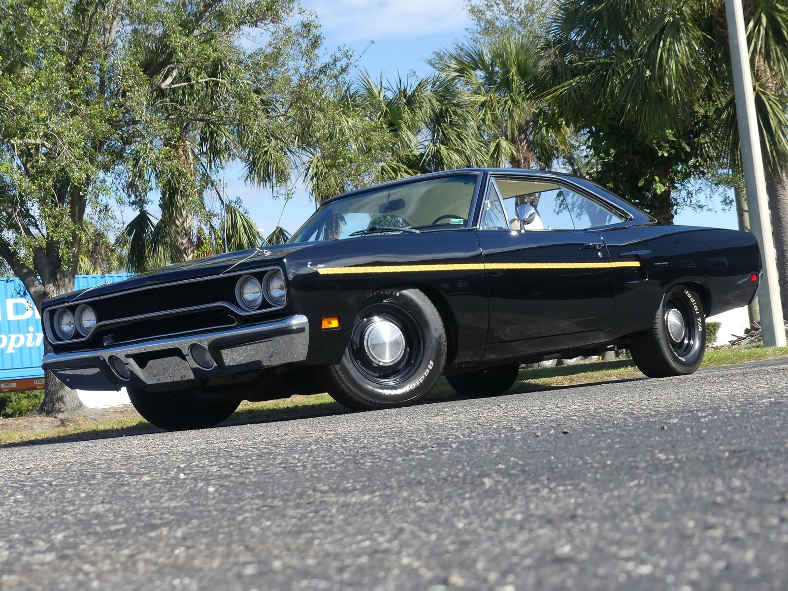 Plymouth-Road-Runner-1970-Other-9