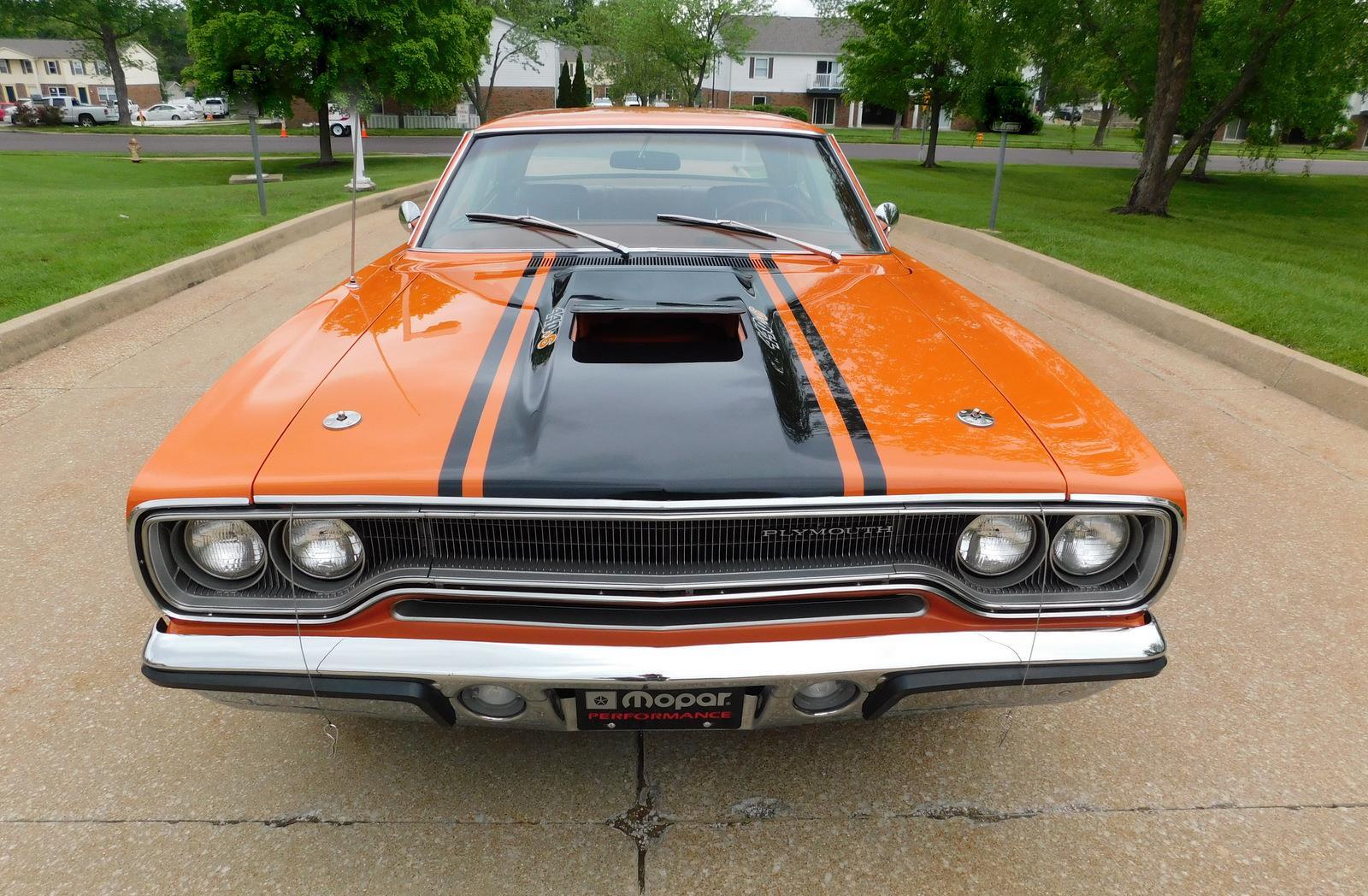 Plymouth-Road-Runner-1970-coupe-1