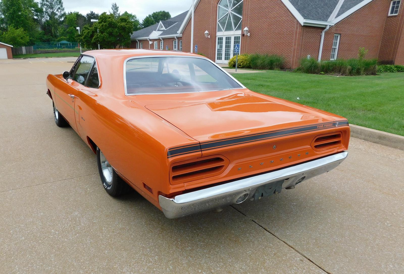 Plymouth-Road-Runner-1970-coupe-20