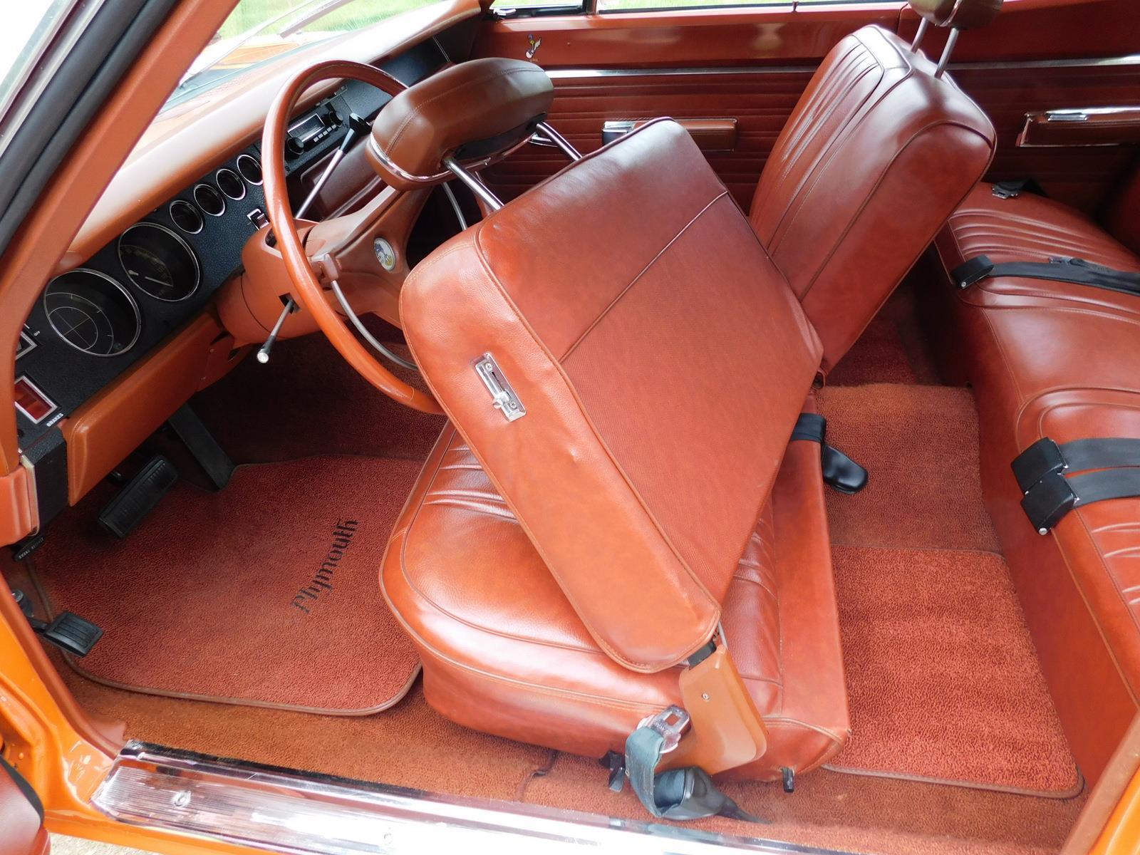 Plymouth-Road-Runner-1970-coupe-28