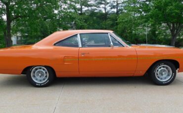 Plymouth-Road-Runner-1970-coupe-4