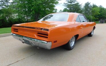 Plymouth-Road-Runner-1970-coupe-5