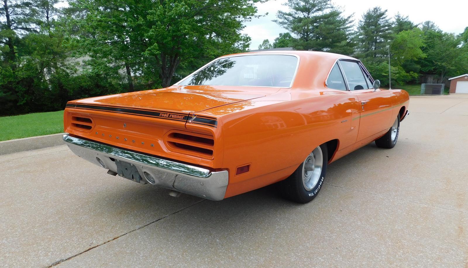 Plymouth-Road-Runner-1970-coupe-5