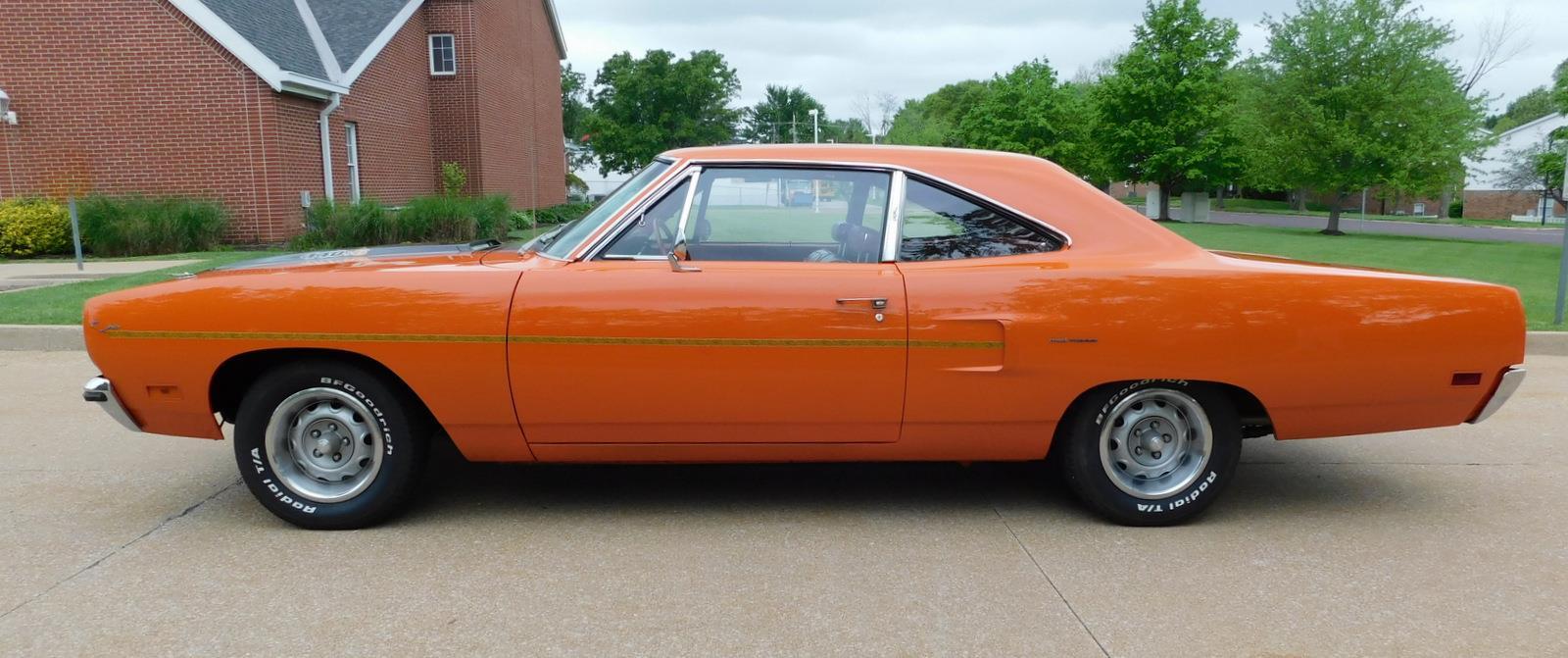 Plymouth-Road-Runner-1970-coupe-7