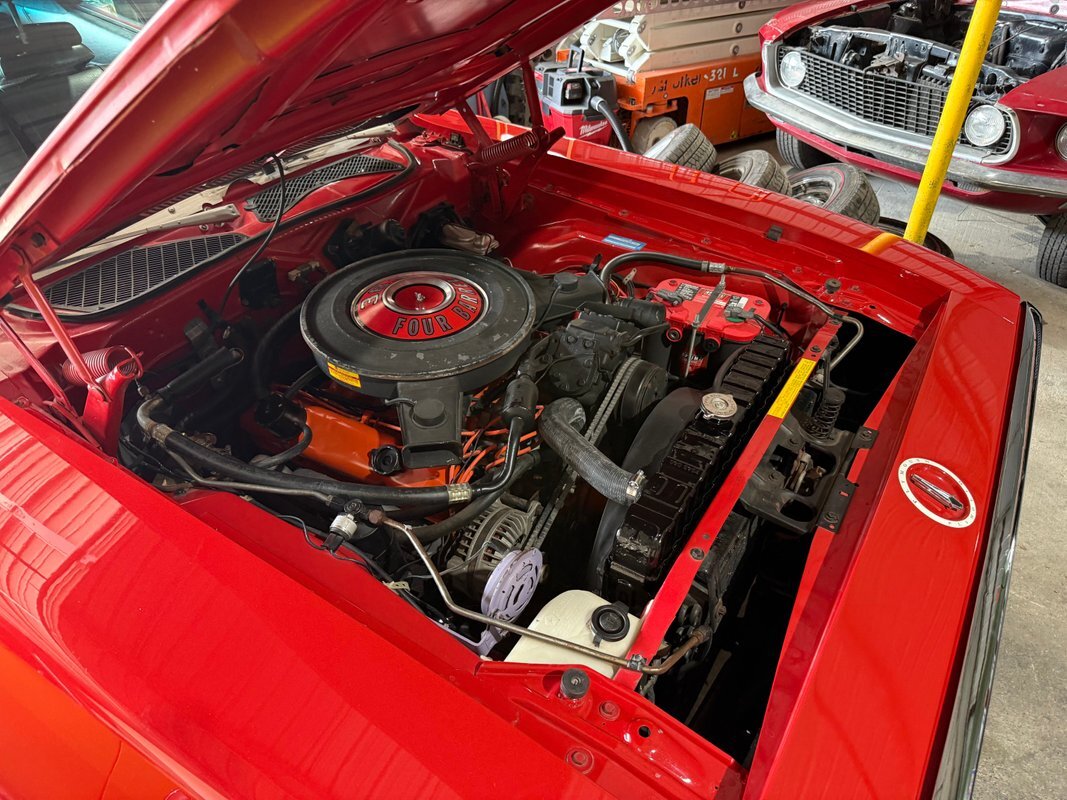 Plymouth-Road-Runner-1971-21