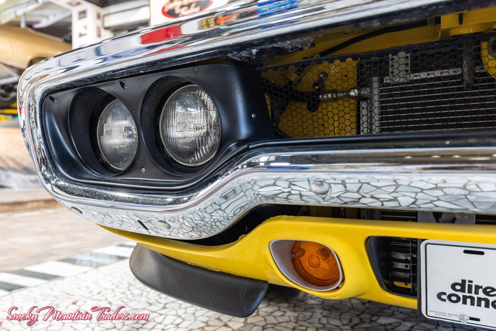 Plymouth-Road-Runner-1972-14