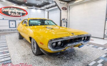 Plymouth-Road-Runner-1972-16