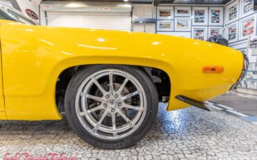 Plymouth-Road-Runner-1972-20