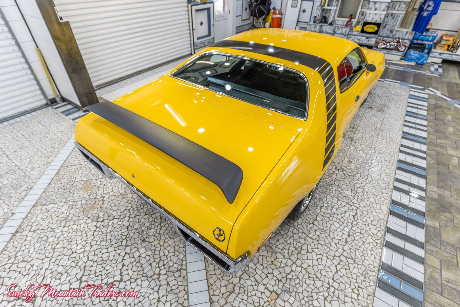 Plymouth-Road-Runner-1972-24