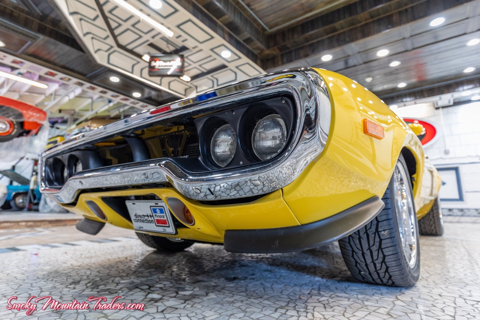 Plymouth-Road-Runner-1972-3