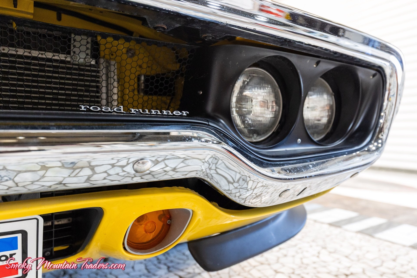 Plymouth-Road-Runner-1972-8