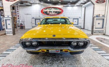 Plymouth-Road-Runner-1972-9