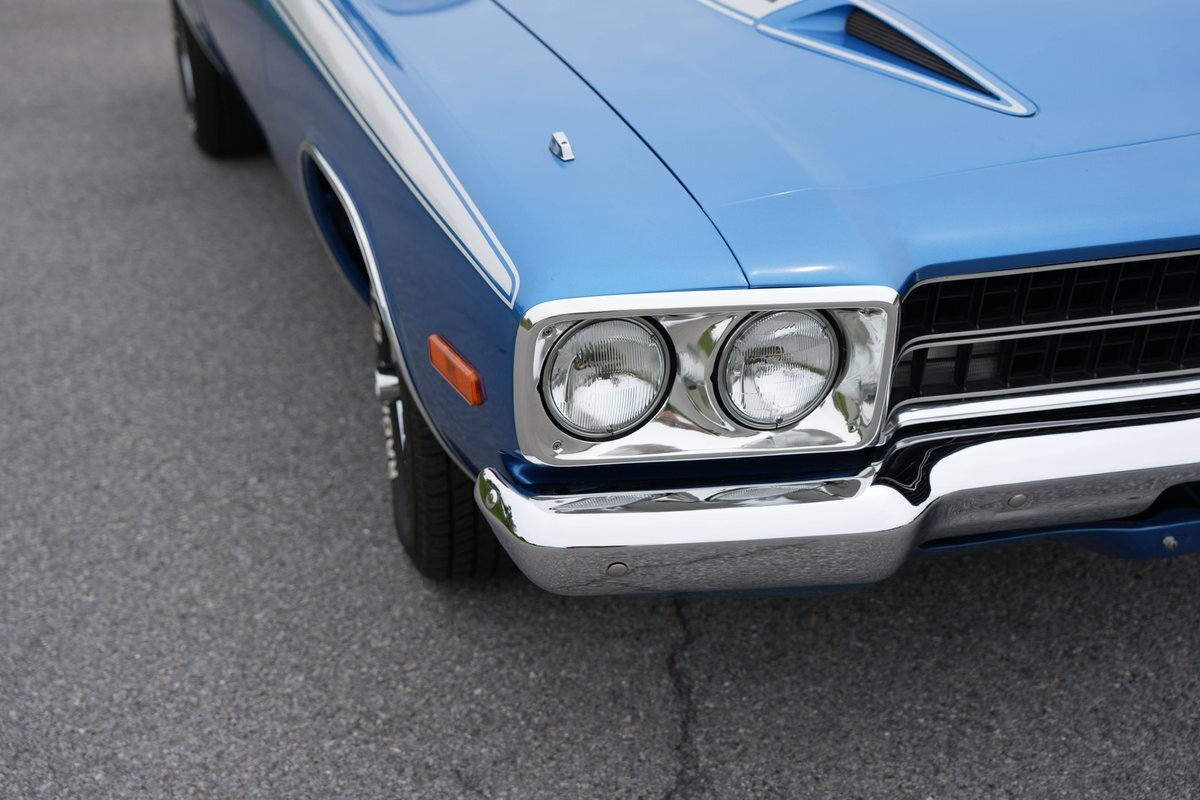 Plymouth-Road-Runner-1973-Fastback-11