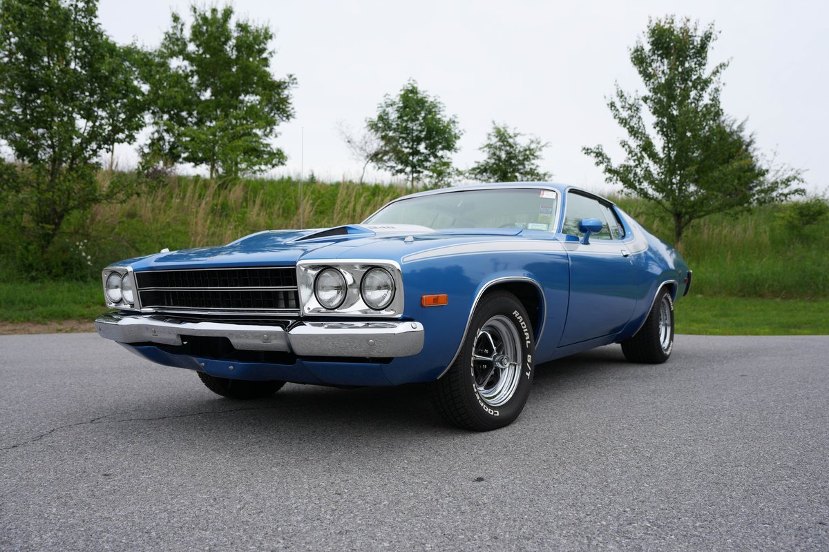 Plymouth-Road-Runner-1973-Fastback-14