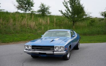 Plymouth-Road-Runner-1973-Fastback-2