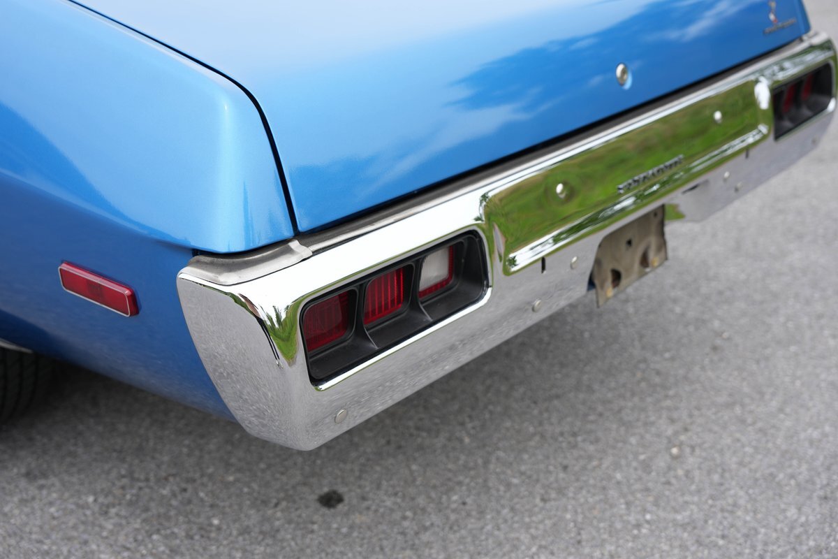 Plymouth-Road-Runner-1973-Fastback-23