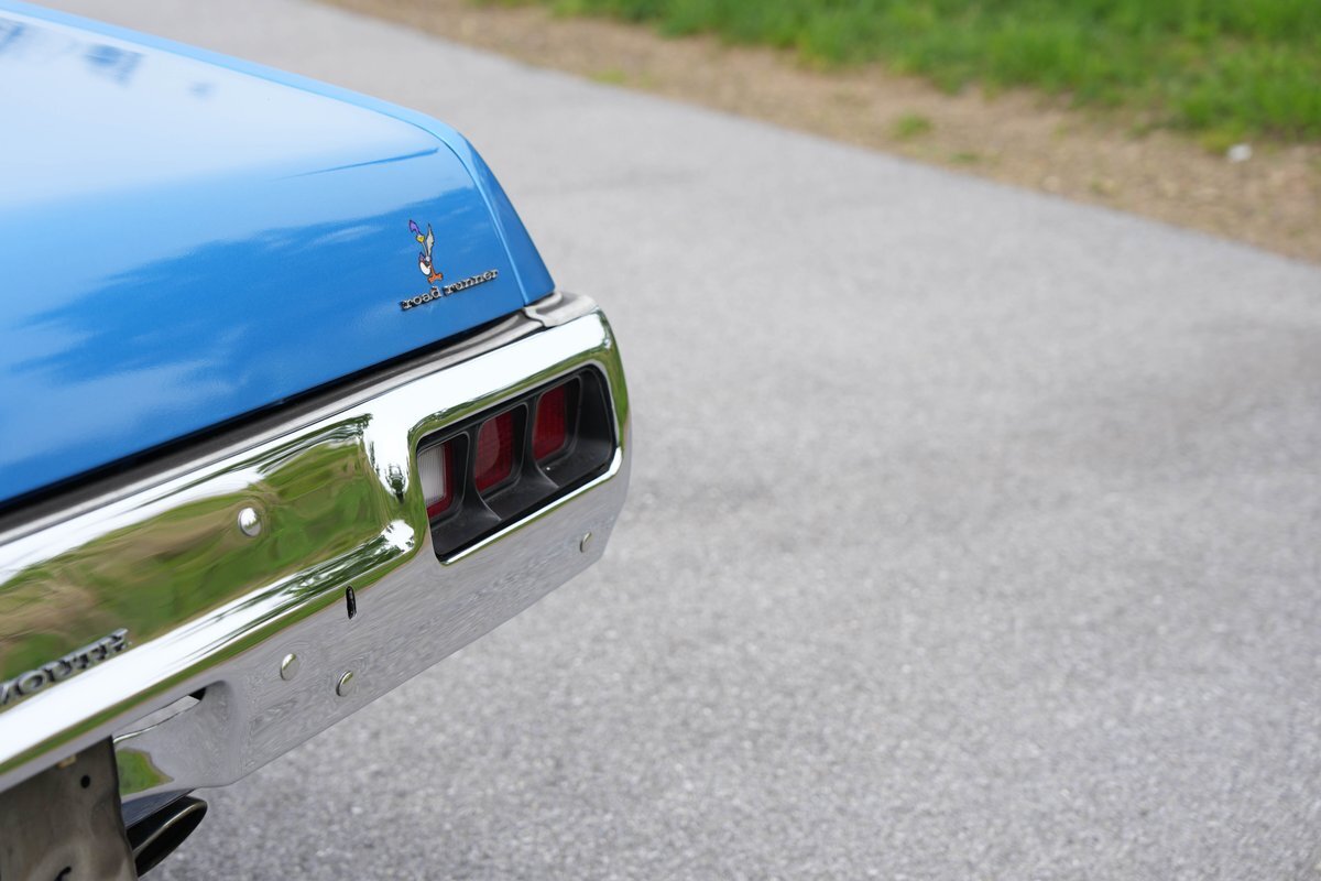 Plymouth-Road-Runner-1973-Fastback-24