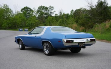 Plymouth-Road-Runner-1973-Fastback-32