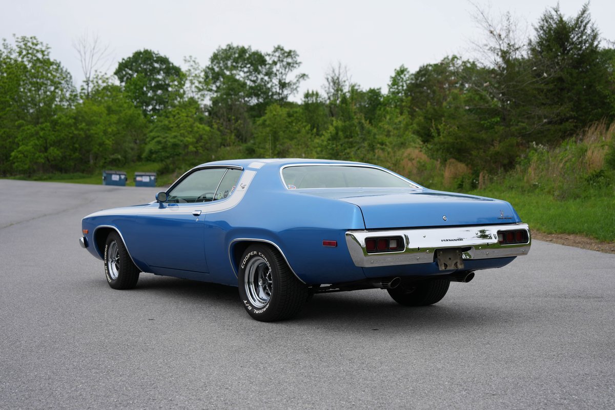 Plymouth-Road-Runner-1973-Fastback-32