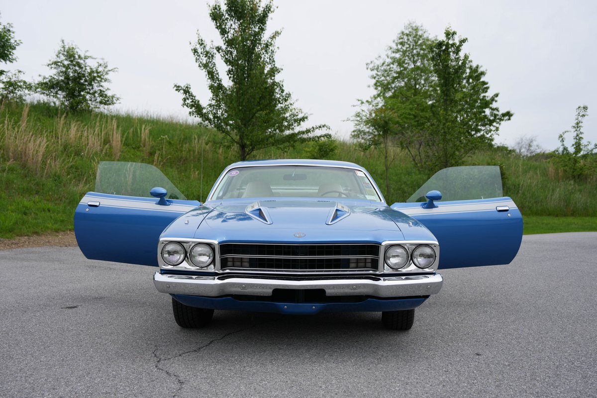Plymouth-Road-Runner-1973-Fastback-35