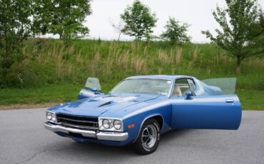 Plymouth-Road-Runner-1973-Fastback-36