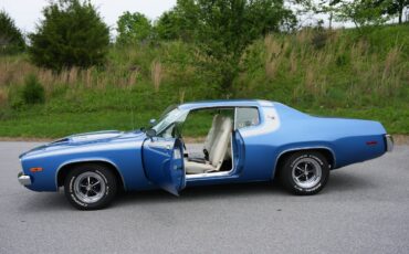 Plymouth-Road-Runner-1973-Fastback-37