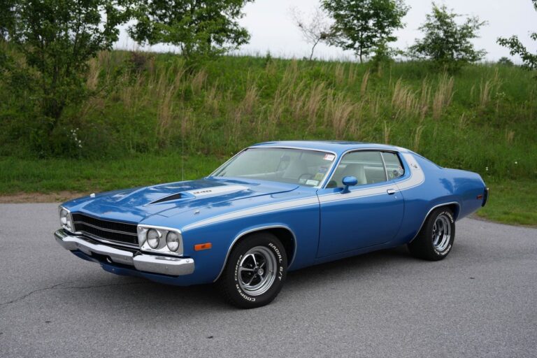 Plymouth Road Runner 1973 Fastback