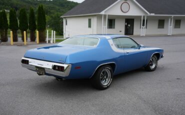 Plymouth-Road-Runner-1973-Fastback-8