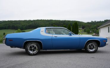 Plymouth-Road-Runner-1973-Fastback-9