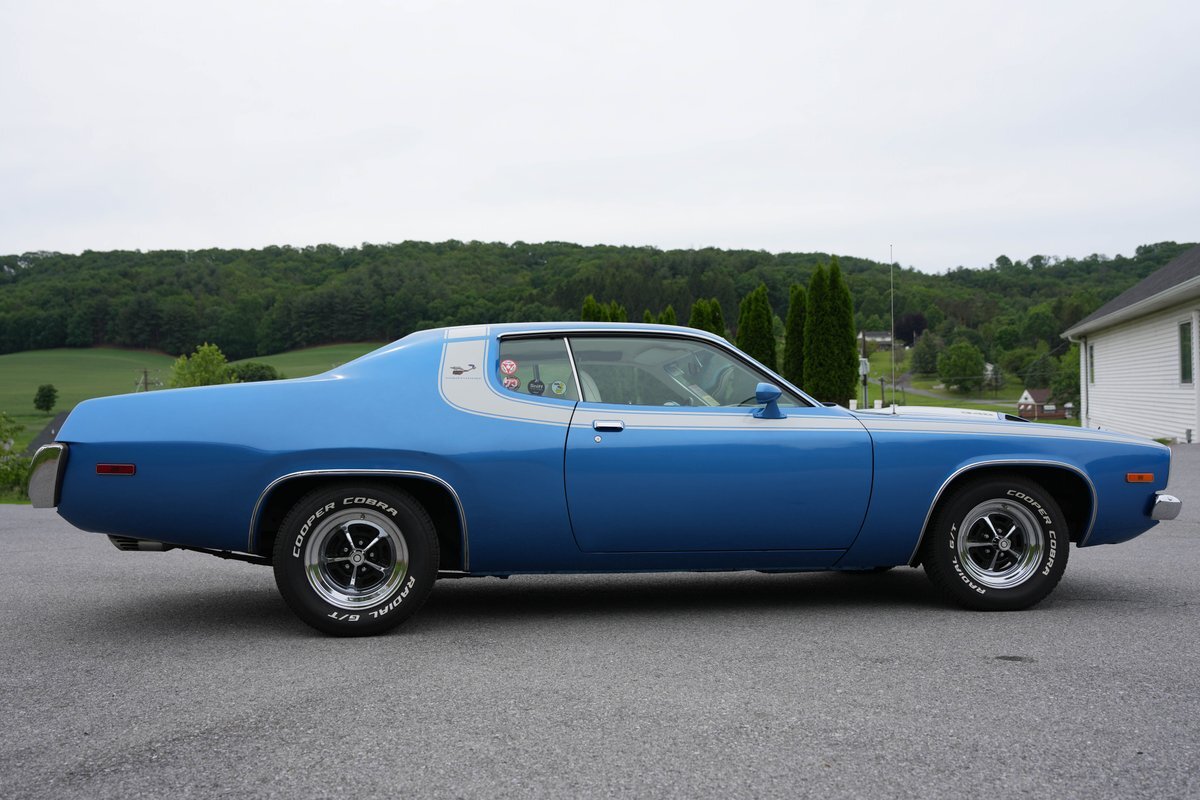 Plymouth-Road-Runner-1973-Fastback-9