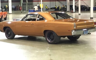 Plymouth Road runner  1969 brown