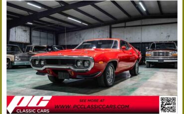 Plymouth-Road-runner-1972-red-3